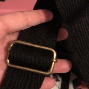 Dakine Bags - Beautiful Crossbody DAKINE Purse never used!! Dakine Bags - Beautiful Crossbody DAKINE Purse never used!!